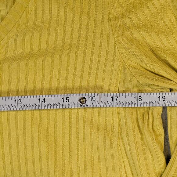 Jane & Delancey Yellow Ribbed V Neck Lettuce Hem Flowy Top Women M Casual - Picture 8 of 14